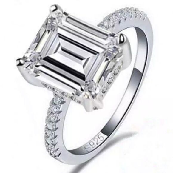 925 Sterling Silver 4.70 CT Cubic Zirconia - Picture 2 of 3